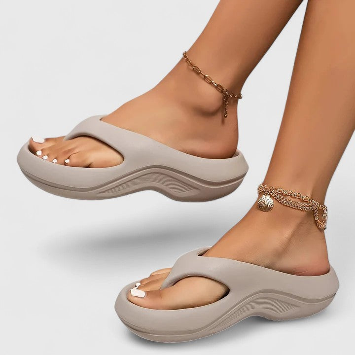 Sile | Leichte Slip-On Sandalen