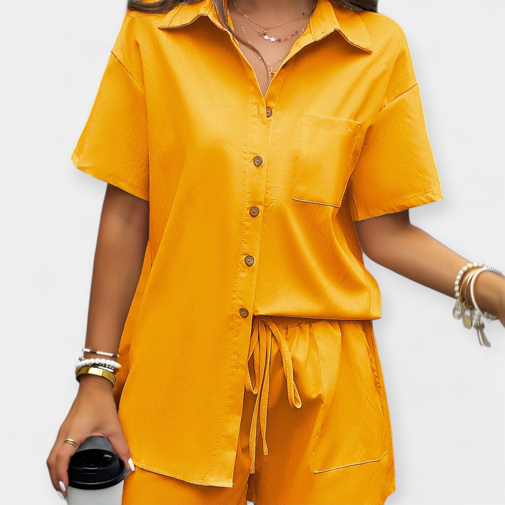 Oonagh | Bequemes Set mit einem Shirt und Shorts