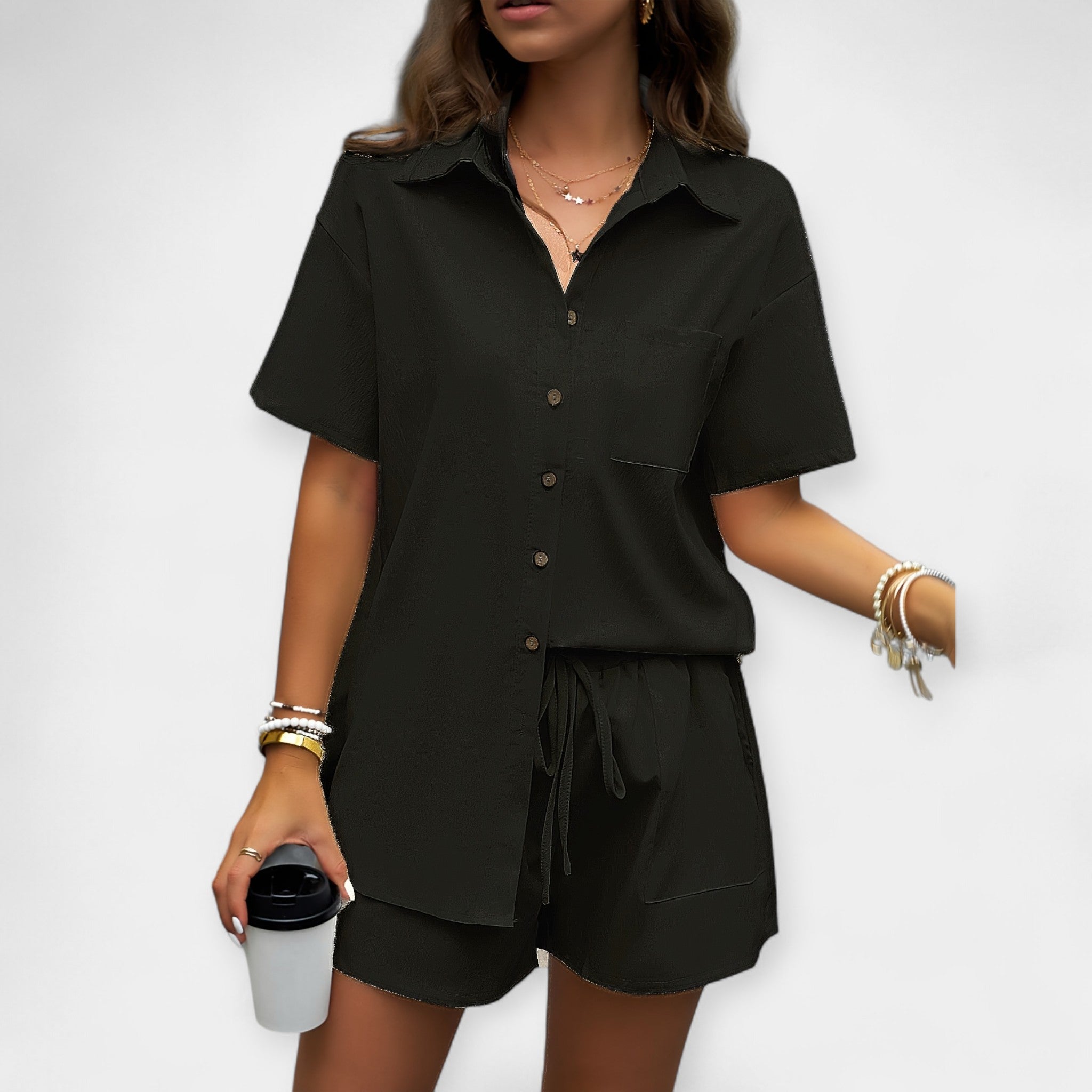 Oonagh | Bequemes Set mit einem Shirt und Shorts