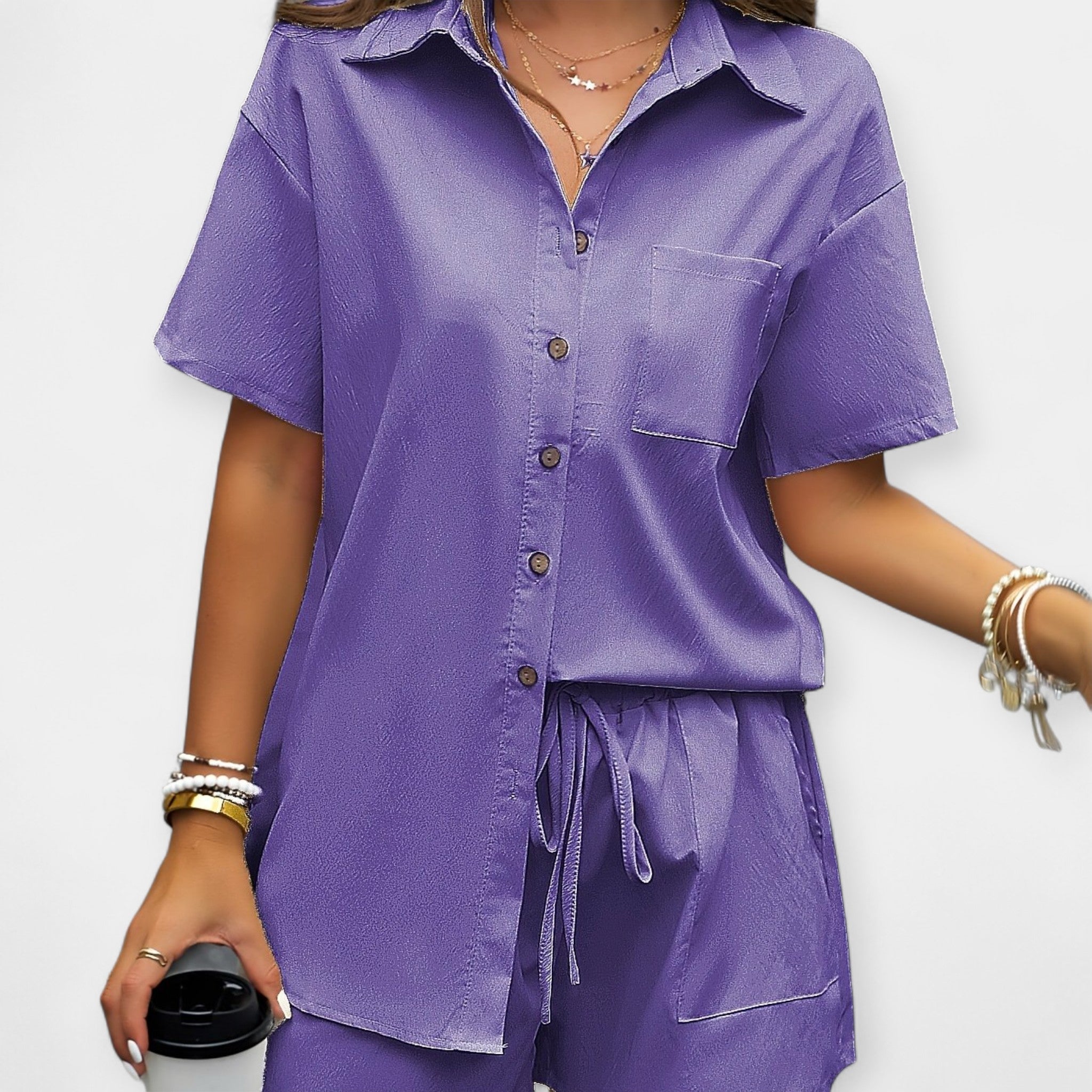 Oonagh | Bequemes Set mit einem Shirt und Shorts