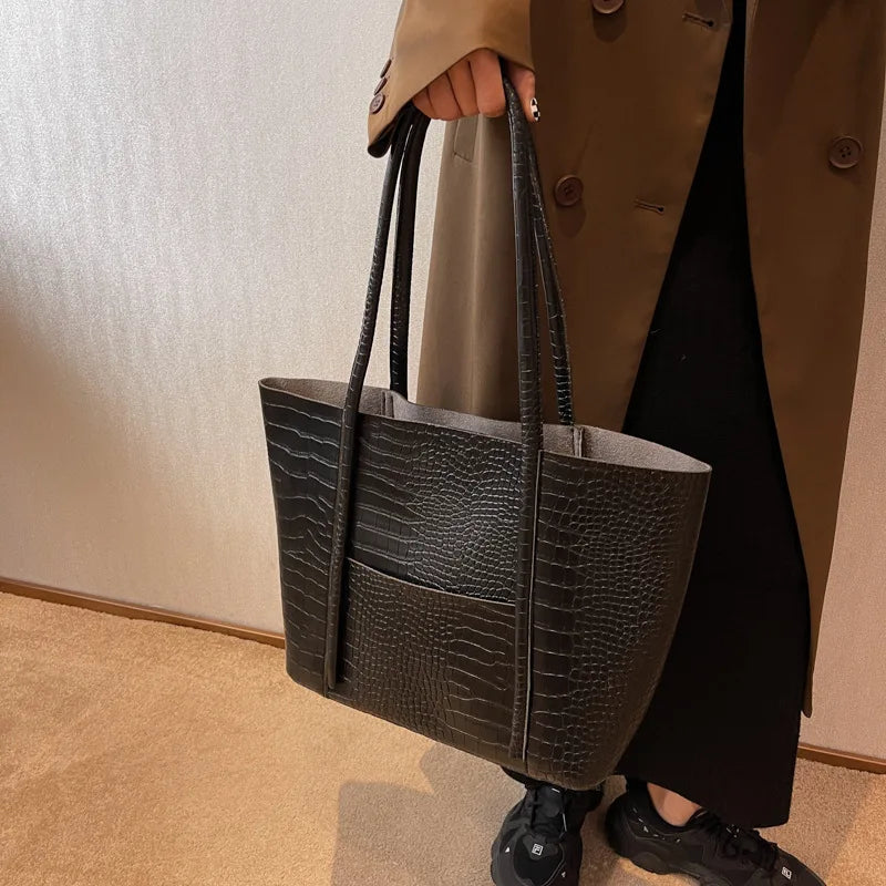 Blathnaid | Verfeinerte Schultertasche