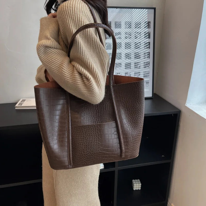 Blathnaid | Verfeinerte Schultertasche