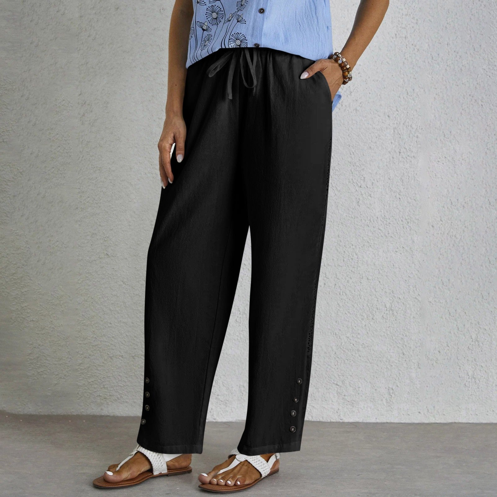 Nuala | Entspannte Hose mit Knopfdetails