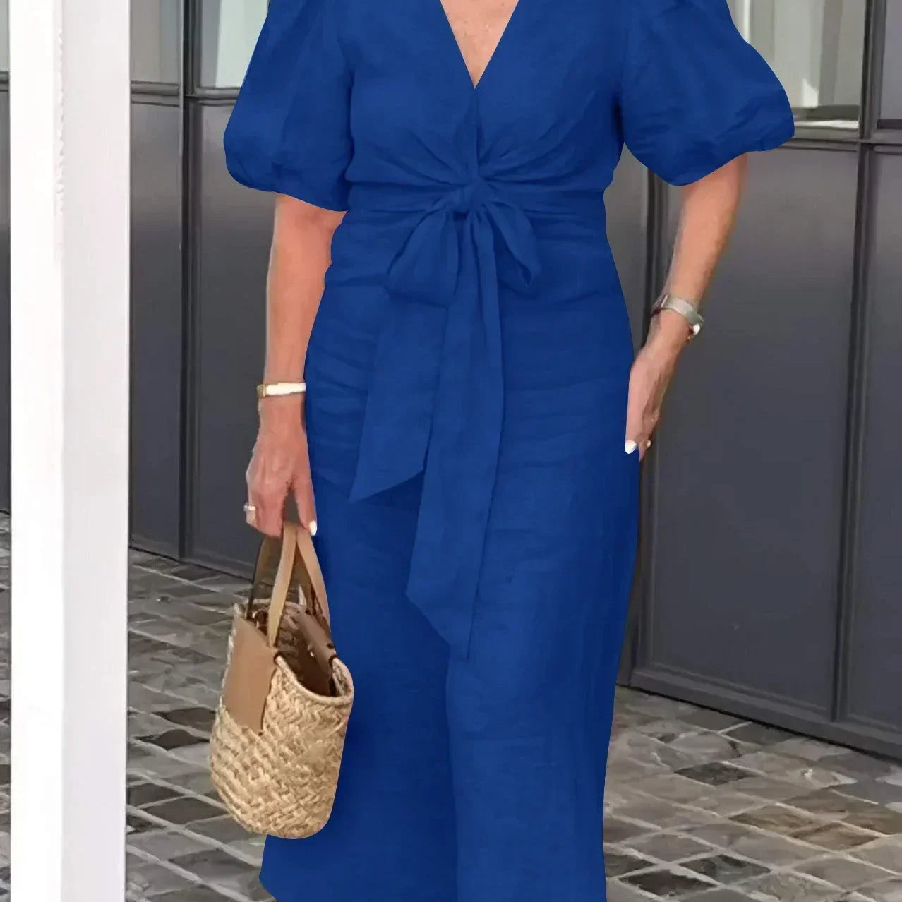 Maebh | Elegantes V-Ausschnitt Midi-Kleid