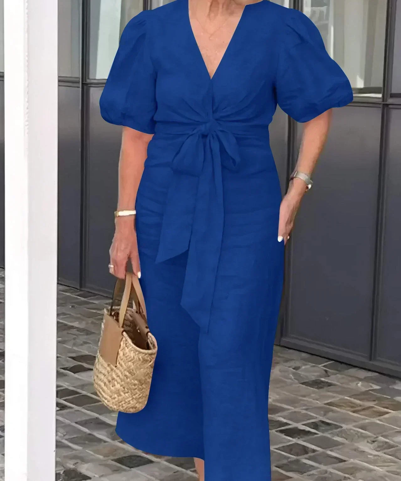 Maebh | Elegantes V-Ausschnitt Midi-Kleid