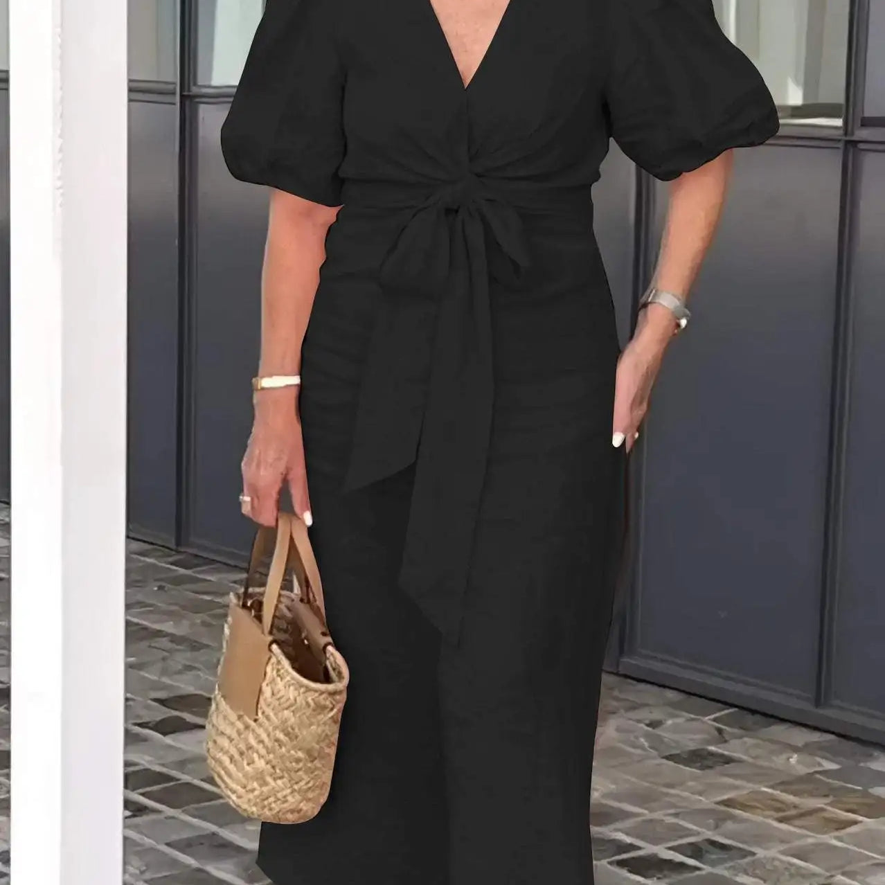 Maebh | Elegantes V-Ausschnitt Midi-Kleid