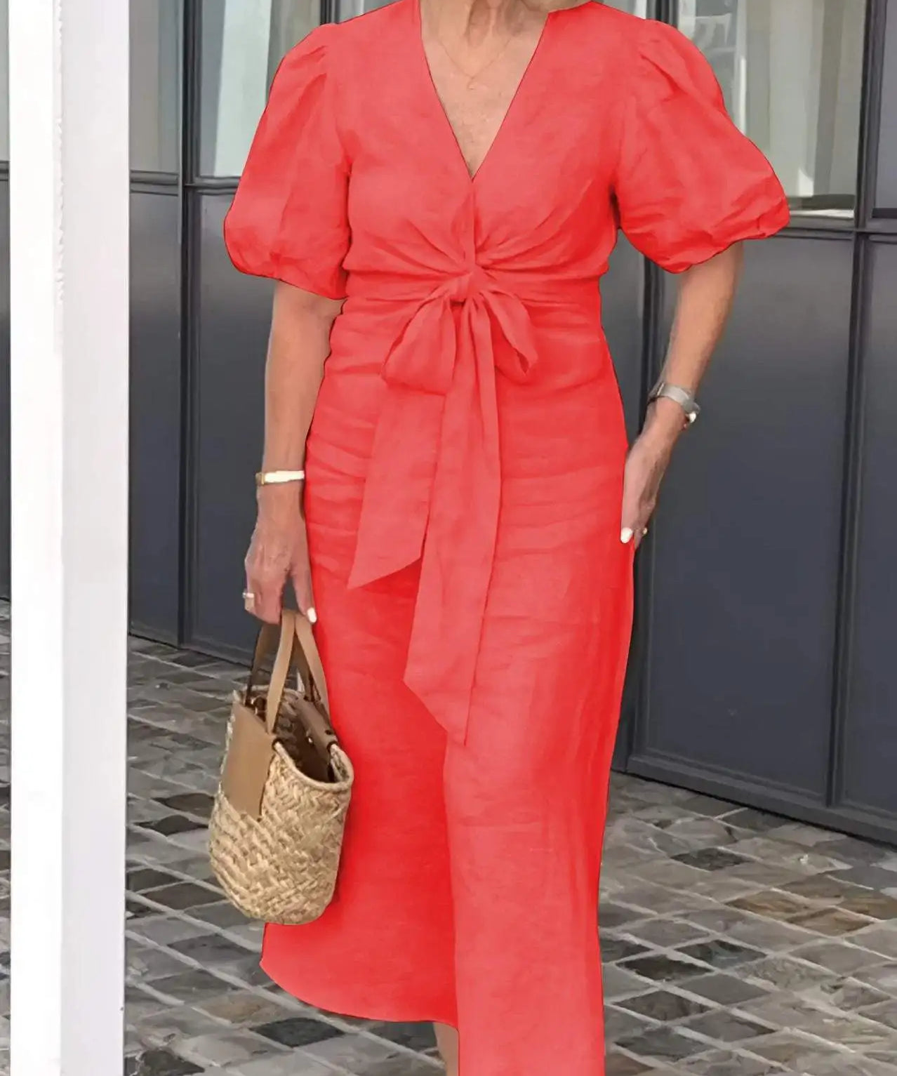 Maebh | Elegantes V-Ausschnitt Midi-Kleid