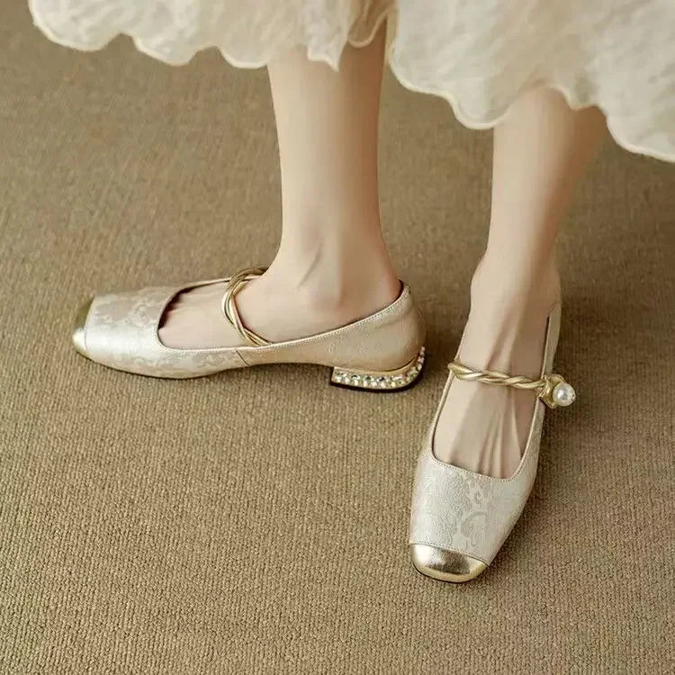 Eadaoin | Orthopädische Mary Jane Loafers