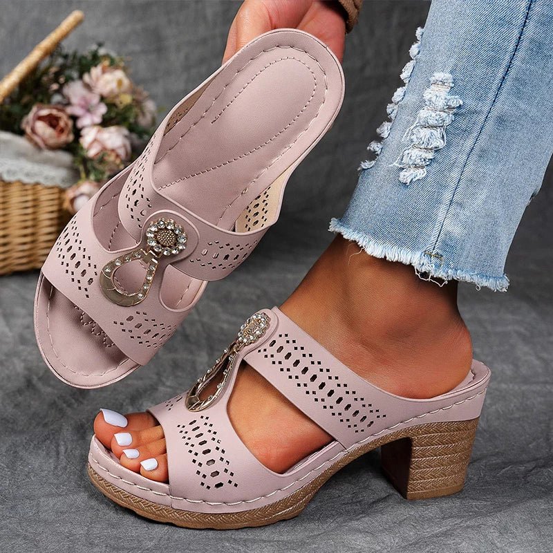 Tríona | Orthopädische Sandalen